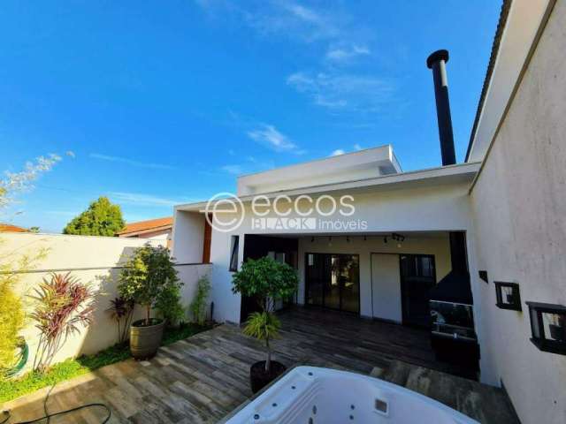 Casa à venda, 4 quartos, 4 suítes, 7 vagas, Vigilato Pereira - Uberlândia/MG