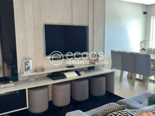 Apartamento à venda, 2 quartos, 1 suíte, 1 vaga, Tubalina - Uberlândia/MG