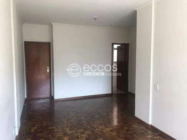 Apartamento à venda, 3 quartos, 1 suíte, 2 vagas, Luizote de Freitas - Uberlândia/MG