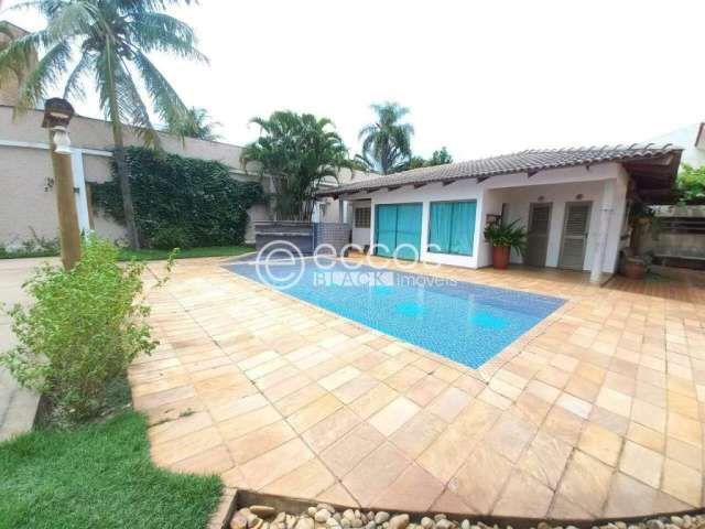 Casa para aluguel, 4 quartos, 2 suítes, 5 vagas, Morada da Colina - Uberlândia/MG