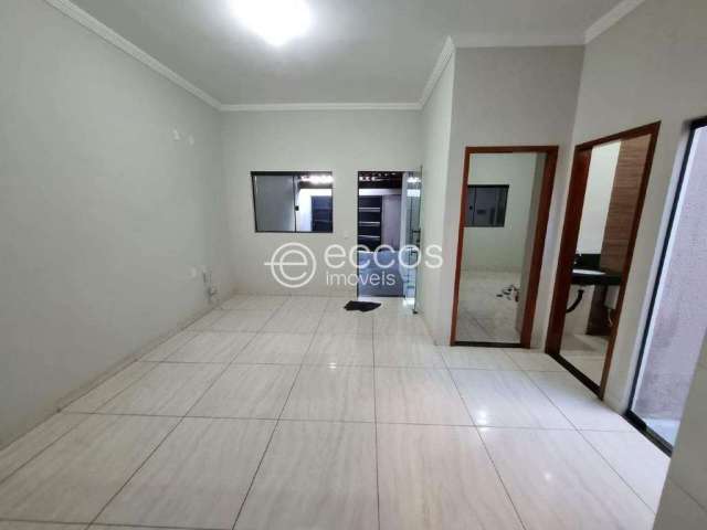 Casa à venda, 2 quartos, 1 suíte, 2 vagas, Jardim Brasília - Uberlândia/MG