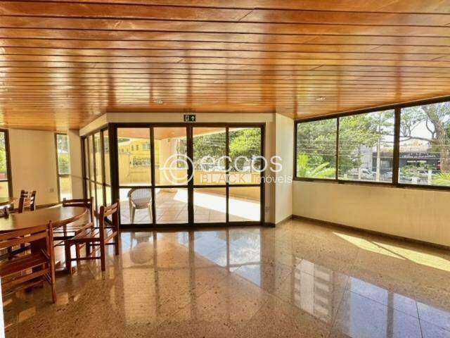 Apartamento à venda, 4 suítes, 2 vagas, Fundinho - Uberlândia/MG