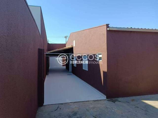 Casa à venda, 3 quartos, 1 suíte, 5 vagas, Brasil - Uberlândia/MG