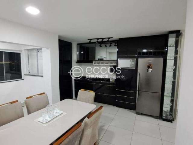 Apartamento à venda, 2 quartos, 1 suíte, 1 vaga, Gávea - Uberlândia/MG