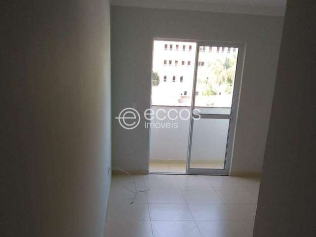 Apartamento à venda, 2 quartos, 1 suíte, 2 vagas, Umuarama - Uberlândia/MG