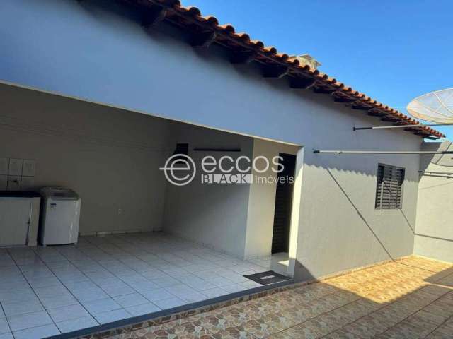 Casa à venda, 5 quartos, 1 suíte, 6 vagas, Morumbi - Uberlândia/MG