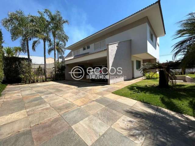 Casa à venda, 4 quartos, 4 suítes, 5 vagas, Vigilato Pereira - Uberlândia/MG