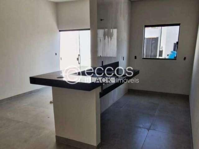 Casa à venda, 2 quartos, 1 suíte, 2 vagas, Planalto - Uberlândia/MG