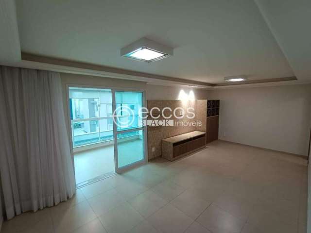 Apartamento para aluguel, 3 quartos, 1 suíte, 2 vagas, Copacabana - Uberlândia/MG