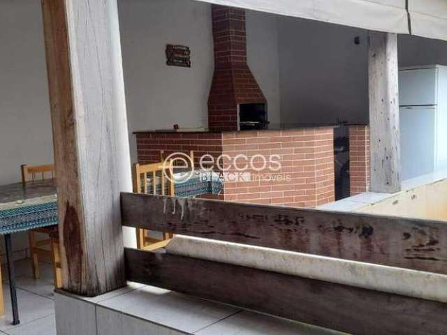 Casa à venda, 3 quartos, 1 suíte, 3 vagas, Santa Rosa - Uberlândia/MG