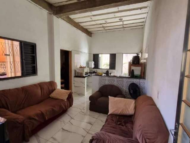 Casa à venda, 3 quartos, 1 suíte, Jardim Ipanema - Uberlândia/MG