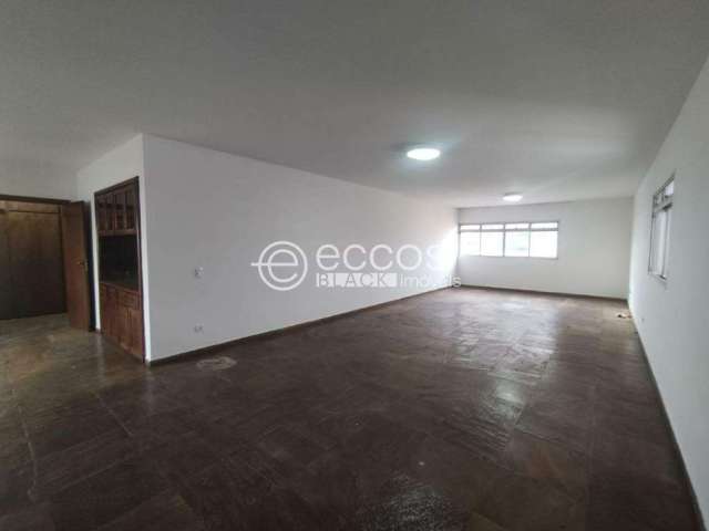 Apartamento à venda, 4 quartos, 2 suítes, 2 vagas, Fundinho - Uberlândia/MG