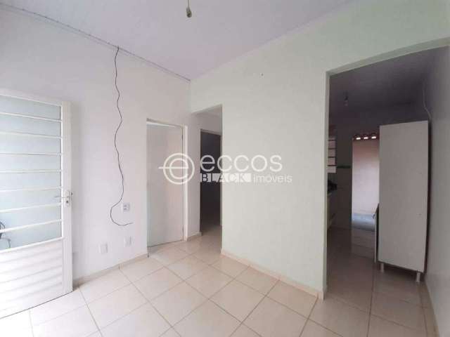 Casa para aluguel, 2 quartos, 2 vagas, Shopping Park - Uberlândia/MG