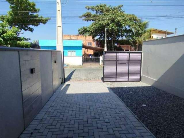 Casa com 2 dormitórios à venda, 50 m² por R$ 320.000 - Machados - Navegantes/SC