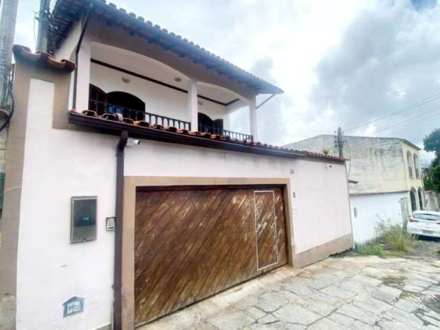 Casa com 3 quartos à venda na Rua Menezes de Siqueira, 333, Campo Grande, Rio de Janeiro por R$ 850.000