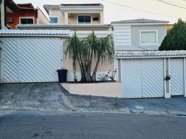 Casa em condomínio fechado com 3 quartos para alugar na Estrada do Mendanha, 2793, Campo Grande, Rio de Janeiro, 160 m2 por R$ 5.000