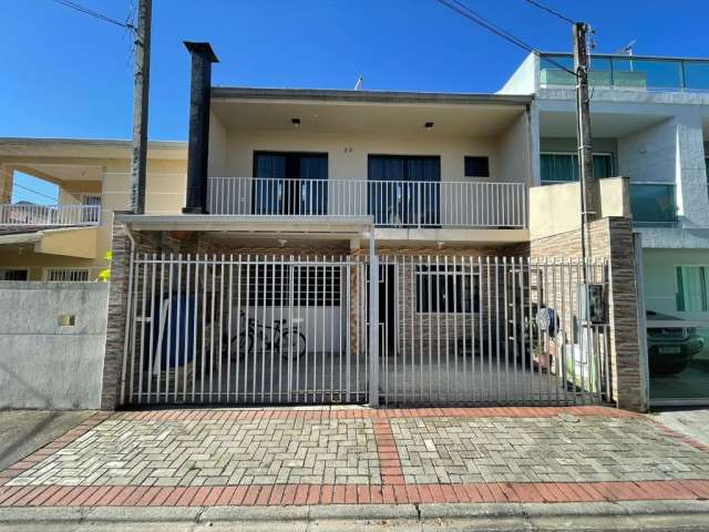 RC Imóveis vende - Sobrado em condominio fechado