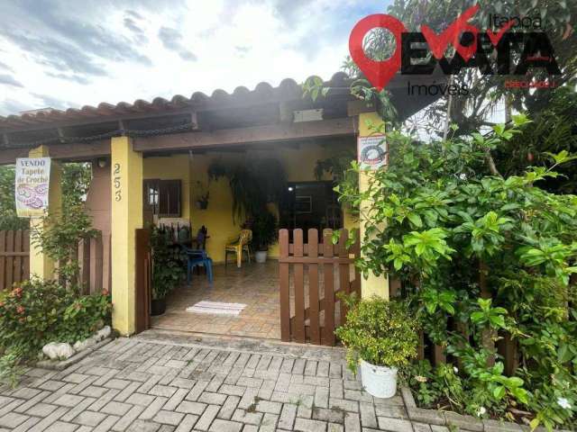 Casa com 2 dormitórios à venda, 52 m² por R$ 440.000,00 - Cambiju - Itapoá/SC