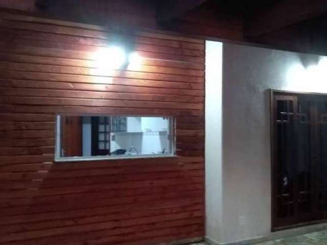 Sobrado com 4 dormitórios à venda, 171 m² por R$ 740.000,00 - Parque das Árvores - Paulínia/SP