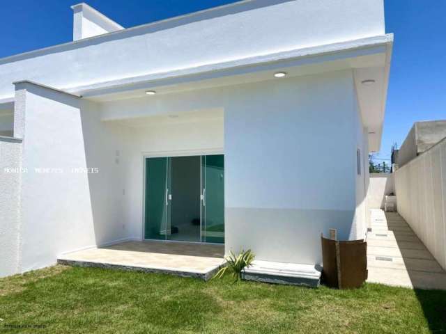 Casa para Venda em Cabo Frio, Vila do Peró, 3 dormitórios, 1 suíte, 2 banheiros, 2 vagas