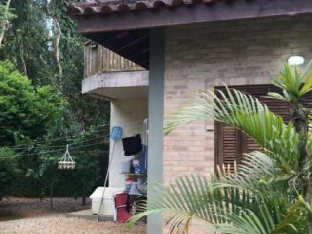 Sobrado com piscina no parque vivamar.