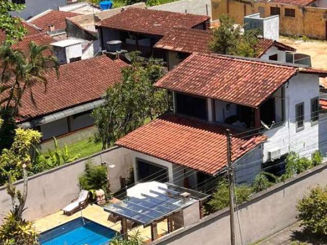 Casa retrô na praia com 3 dormitórios à venda no Itaguá -Ubatuba-SP