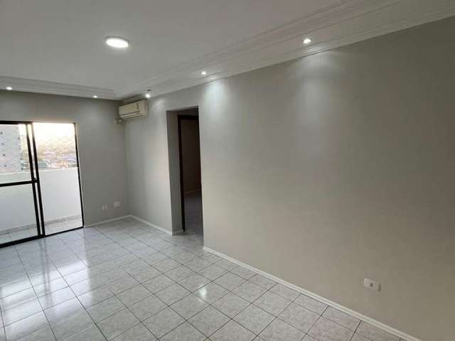 Apartamento - Padrão, para Venda em Santos/SP