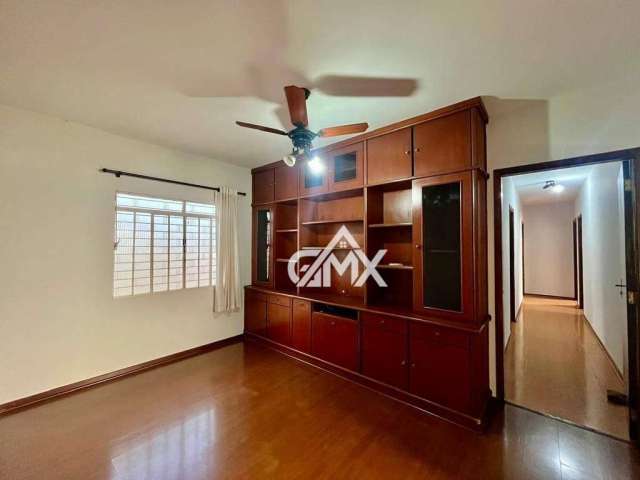 Casa com 5 dormitórios para alugar, 240 m² por R$ 4.500,00/mês - Parque do Lago Juliana - Londrina/PR