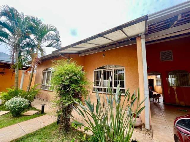 Casa com 6 dormitórios à venda, 250 m² por R$ 630.000 - Jardim dos Alpes I - Londrina/PR