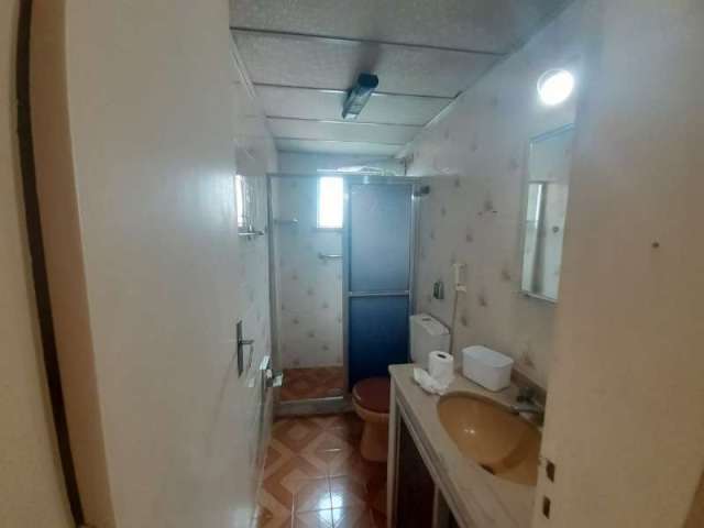 Apartamento à venda na Tijuca-RJ: 2 quartos, 1 sala, 1 banheiro, 1 vaga de garagem, 70,00 m² de área. Venha conferir!