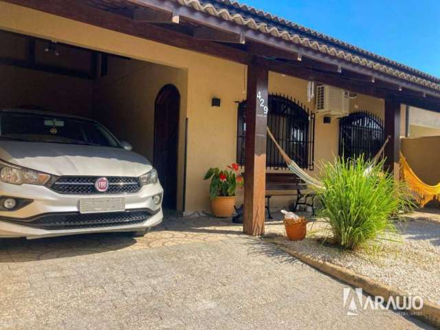 Casa com piscina e 1 suíte + 2 dormitórios no bairro Cordeiros em Itajaí