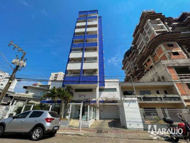 Apartamento semimobiliado com 1 suíte e 1 dormitório no bairro Vila Operária em Itajaí