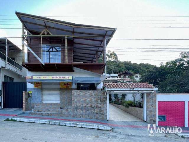 Terreno com 2 casas e 2 salas comerciais no bairro Fazenda em Itajaí