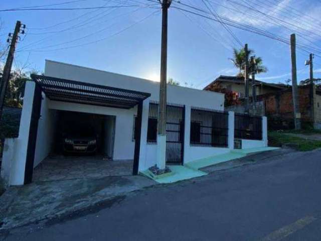 Casa semimobiliada com 3 dormitórios no bairro Itaipava em Itajaí