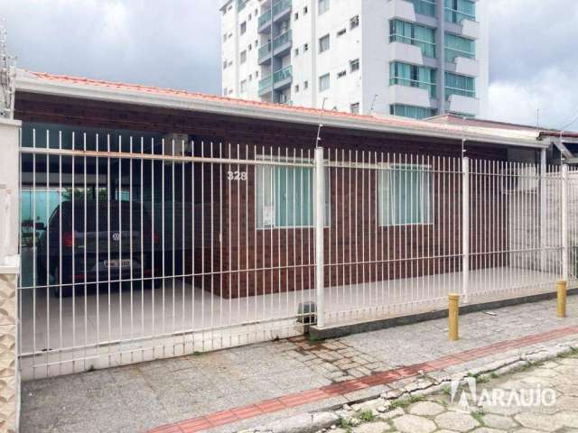 Casa com 2 dormitórios no bairro São João em Itajaí