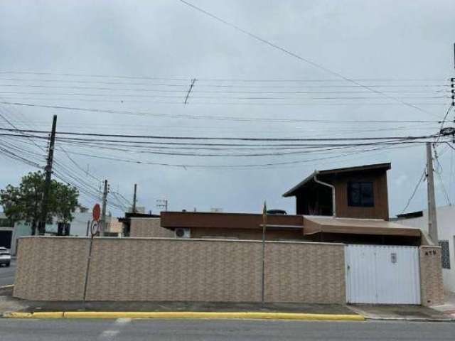 Terreno com casa e 2 salas comerciais no bairro São Vicente em Itajaí