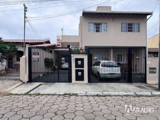 Casa com 3 suítes e 3 dormitórios no bairro São João em Itajaí