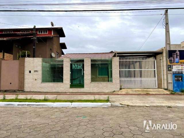 Casa com 2 dormitórios no bairro Espinheiros em Itajaí