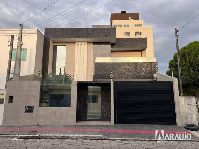 Casa com 1 suíte e 2 dormitórios no bairro São João em Itajaí