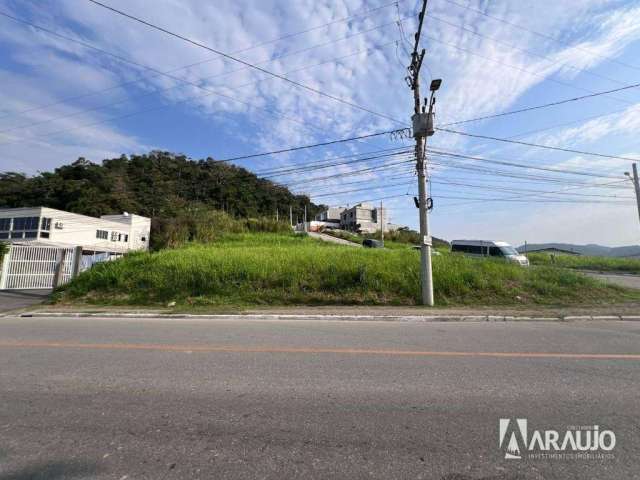 Terreno com 800 m² no bairro Espinheiros em Itajaí