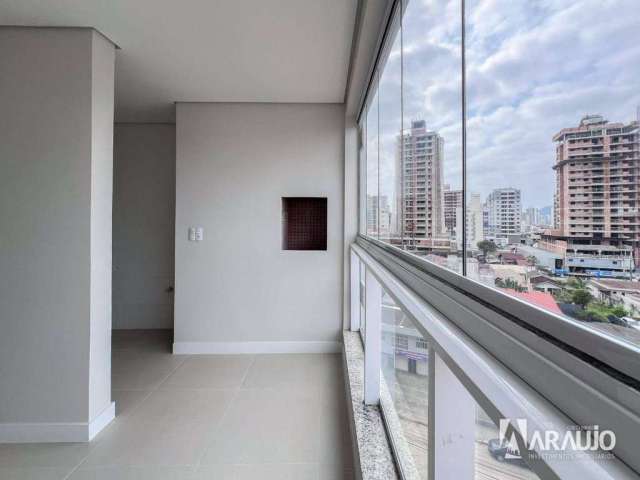 Apartamento com 1 suíte e 1 dormitório no bairro São Judas em Itajaí