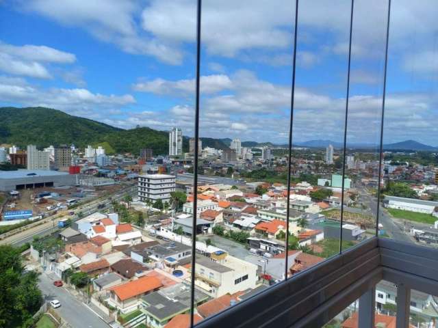 Apartamento semi mobiliado com 1 suíte e 1 dormitório no bairro Dom Bosco em Itajaí