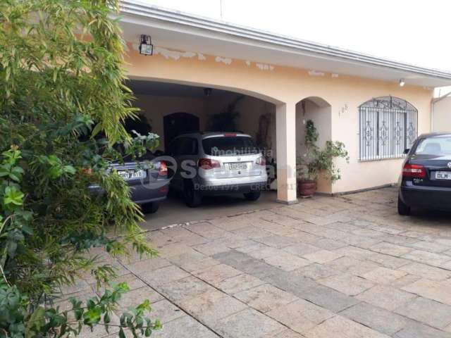 Casa com 4 quartos à venda no Parque São Quirino, Campinas , 341 m2 por R$ 850.000