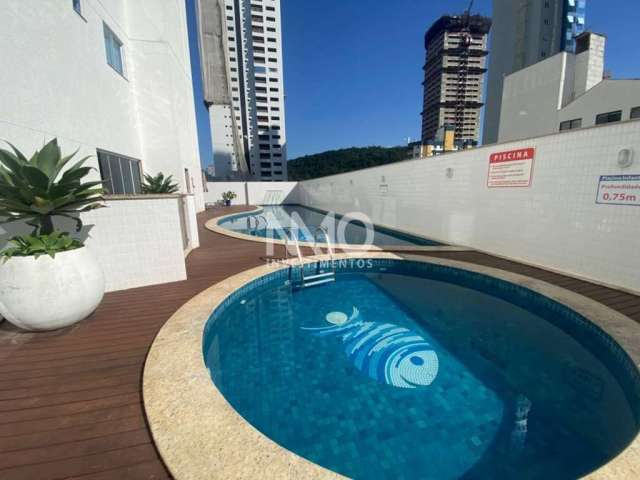 Excelente apartamento de 02 suítes no centro de Balneário Camboriú