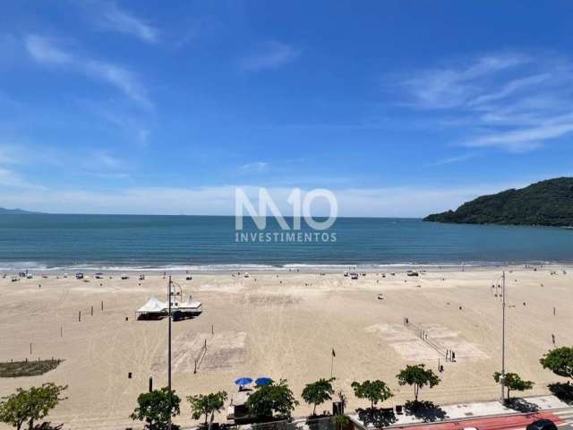 Apartamento frente mar 2 dormitórios mobiliado e reformado