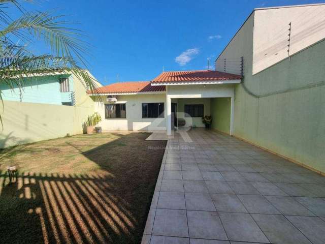 Casa com 3 dormitórios à venda, 118 m² por R$ 550.000,00 - Santa Felicidade - Cascavel/PR