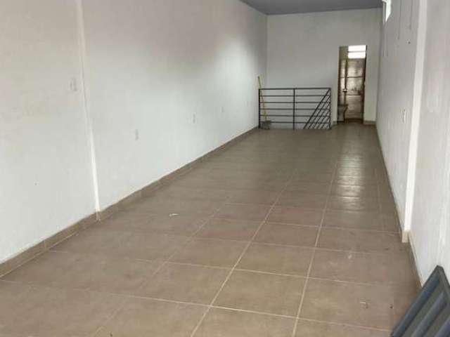 LOJA NA AV. BANDEIRANTES 80m²