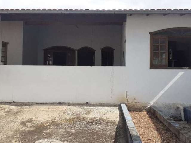 Casa de 02 quartos