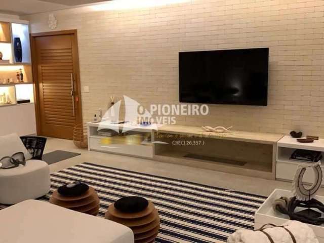 Casa em condomínio fechado com 4 quartos à venda na Rua Peruíbe, Juquehy, São Sebastião, 300 m2 por R$ 7.500.000