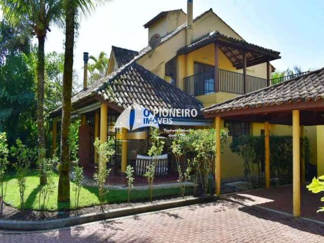 Casa em condomínio fechado com 3 quartos à venda na Avenida Deble Luíza Derani, Baleia, São Sebastião, 290 m2 por R$ 3.200.000